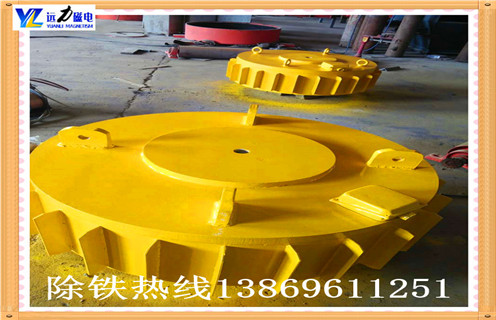 除鐵器在選用時(shí)是永磁的好還是電磁除鐵器好呢？