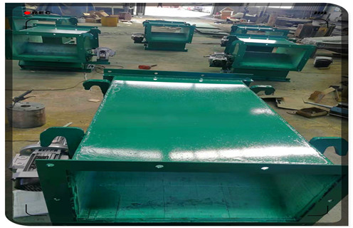 永磁除鐵器，管道永磁除鐵器，內(nèi)蒙古管道式永磁自卸式除鐵器