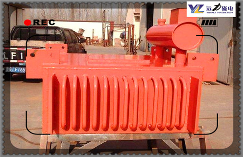 電磁除鐵器，河北油冷懸掛式電磁除鐵器_電氣工作原理_河北油冷懸掛式電磁除鐵器加多少號(hào)油_選型