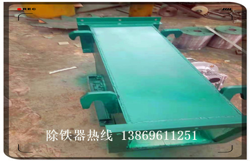 管道除鐵器，德州管道除鐵器_德州管道除鐵器廠家應(yīng)用安裝示意圖型12000高斯_可定制工作原理 