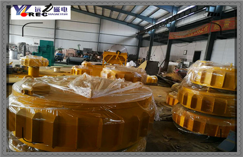 懸掛式除鐵器，河北懸掛式除鐵器 _內(nèi)部磁塊安裝方法_河北懸掛式除鐵器定制供應(yīng)型號價格